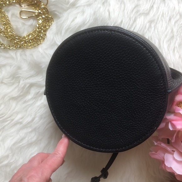 • NEW • ANNA PAOLA • Italian Leather Crossbody Bucket Bag wChain - Picture 13 of 15